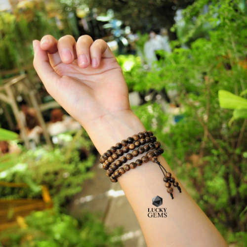 vòng trầm hương 108 hạt