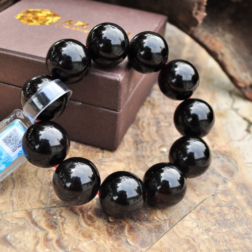 Hổ phách Huyết đỏ ánh đen Balan 21 ly