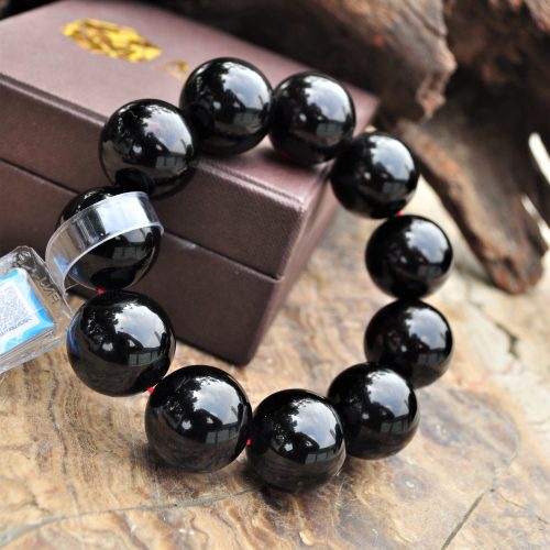 Hổ phách Huyết đỏ ánh đen Balan 21 ly