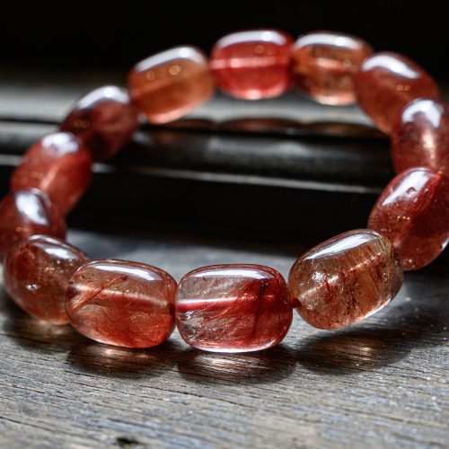 Vòng Thạch Anh Tóc Đỏ Dạng Lu 12 ly tại Phong thủy An Phú