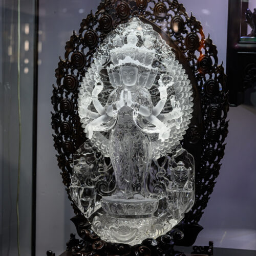 Phật Thiên Thủ Thiên Nhãn thạch anh trắng